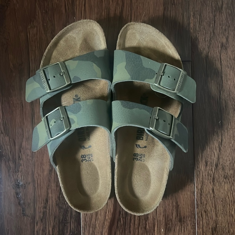 BRAND NEW CAMO BIRKS